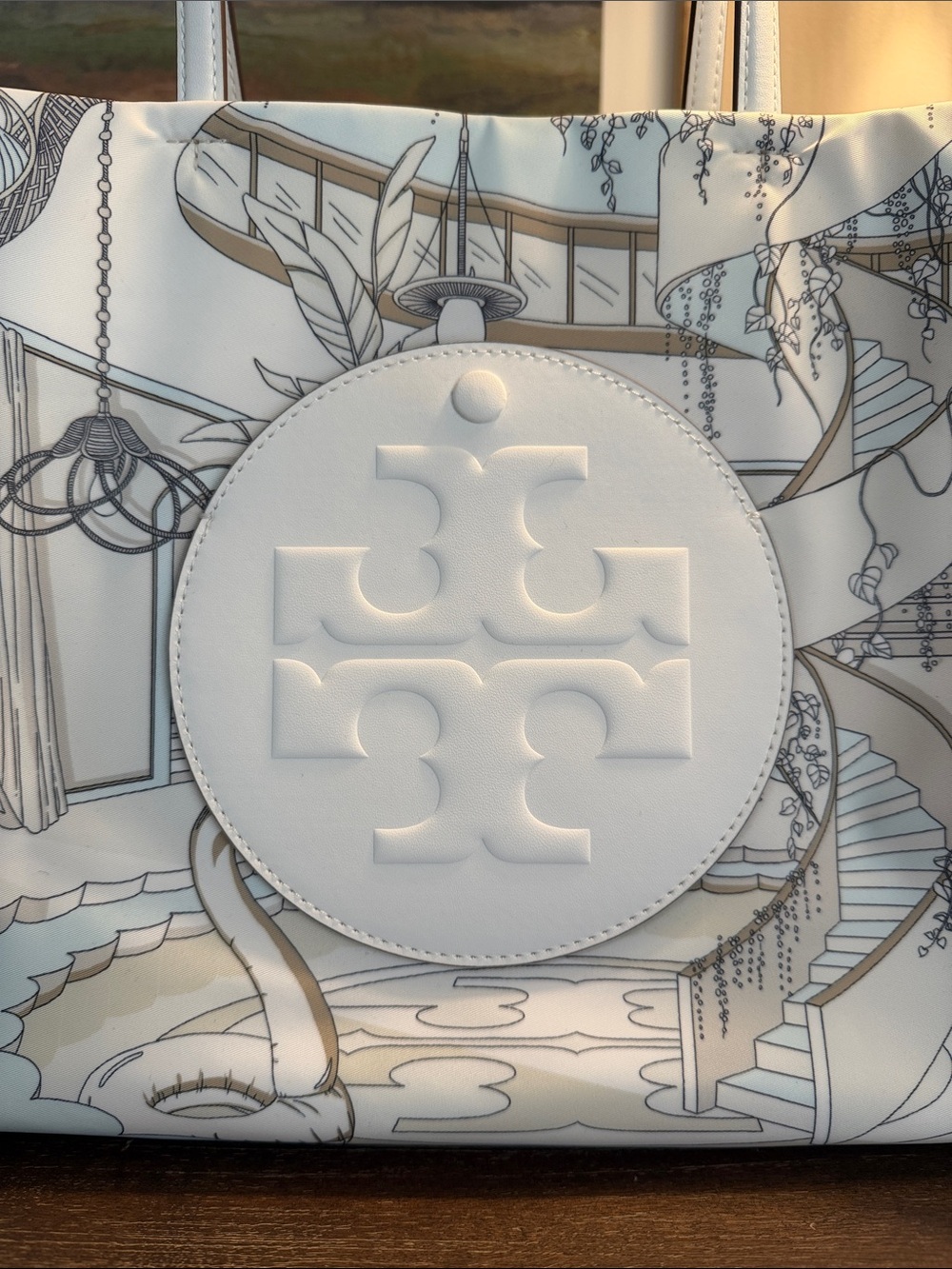 Tory Burch Pool Swan 🦢 Printed Ella Tote with Embossed Logo - Picture 2 of 13